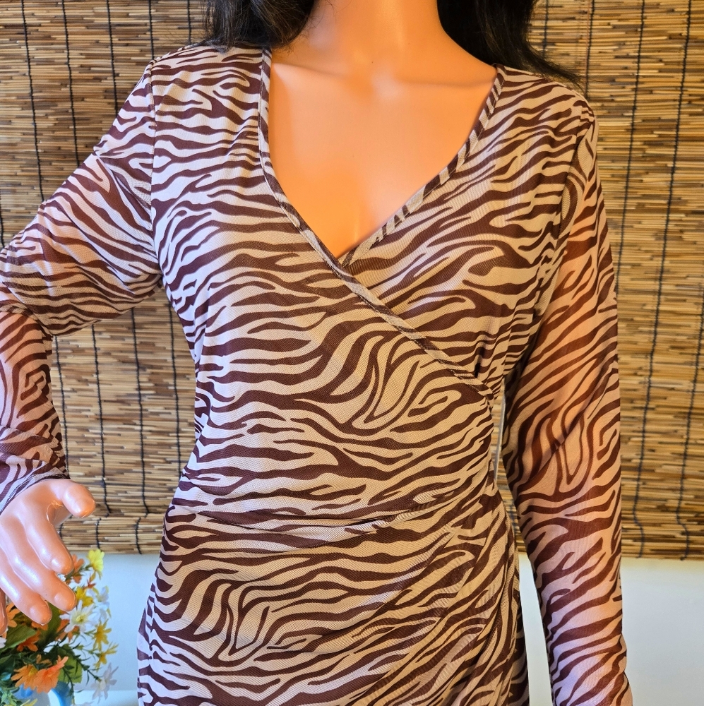 NWT Long Sleeves Zebra Print Dress Brown Tan